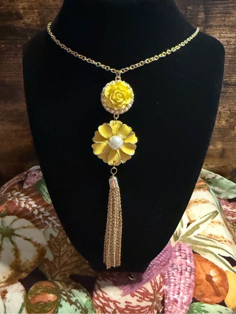 Yellow Flower Tassel Pendant Necklace - Women Jewelry